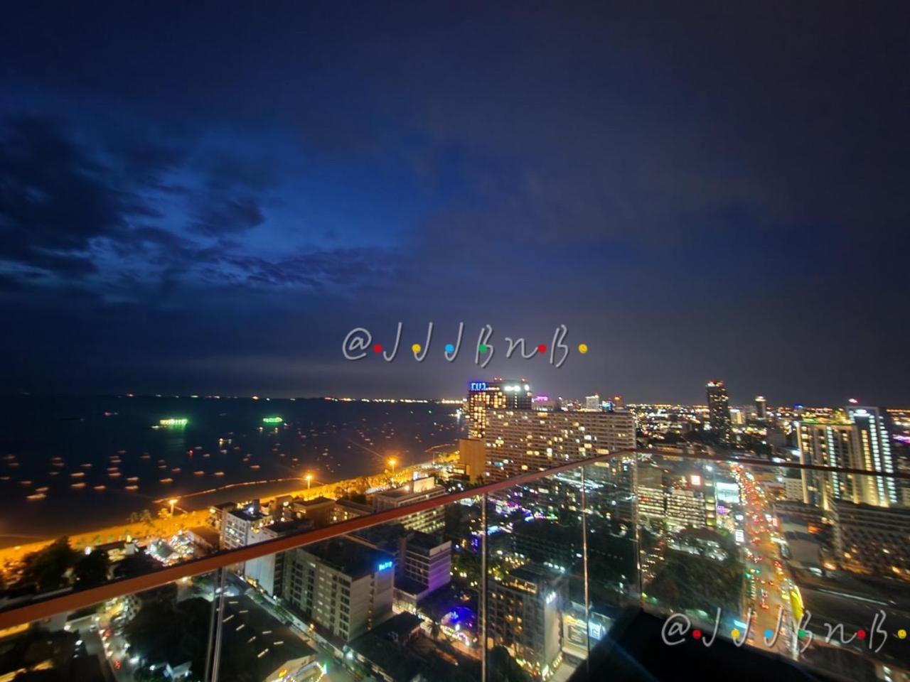 Edge Central Pattaya By Jjj Exterior photo